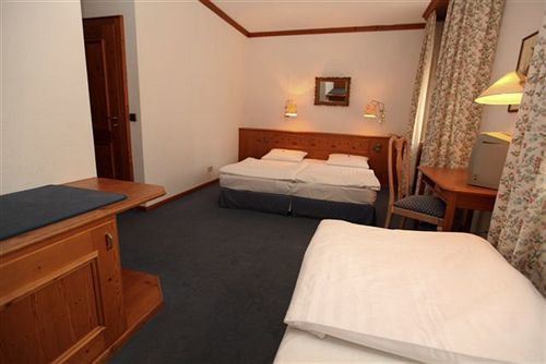 Hotel Zur Stadt Mainz In Wuerzburger Innenstadt Экстерьер фото